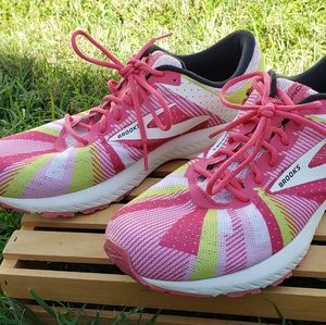 Brooks Launch 6 Run Happy 11 Pink Lemonade